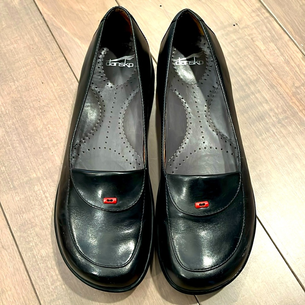 Dansko walking shoes